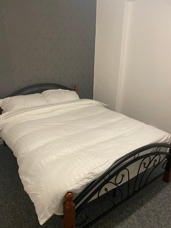 Tt Luxury Apartments Лондон Екстериор снимка
